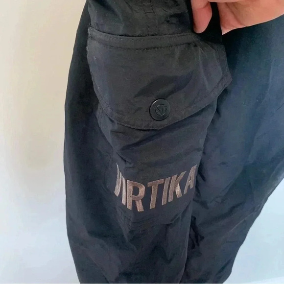 Virtika black  ski suit - Picture 8 of 8